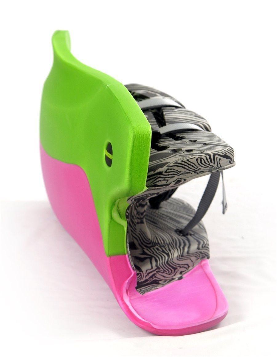 OBO | OBO HI REBOUND Legguards Green Wing/Red | HI REBOUND Legguards Green Wing/Red - Green Wing/Red / Medium | Total Hockey