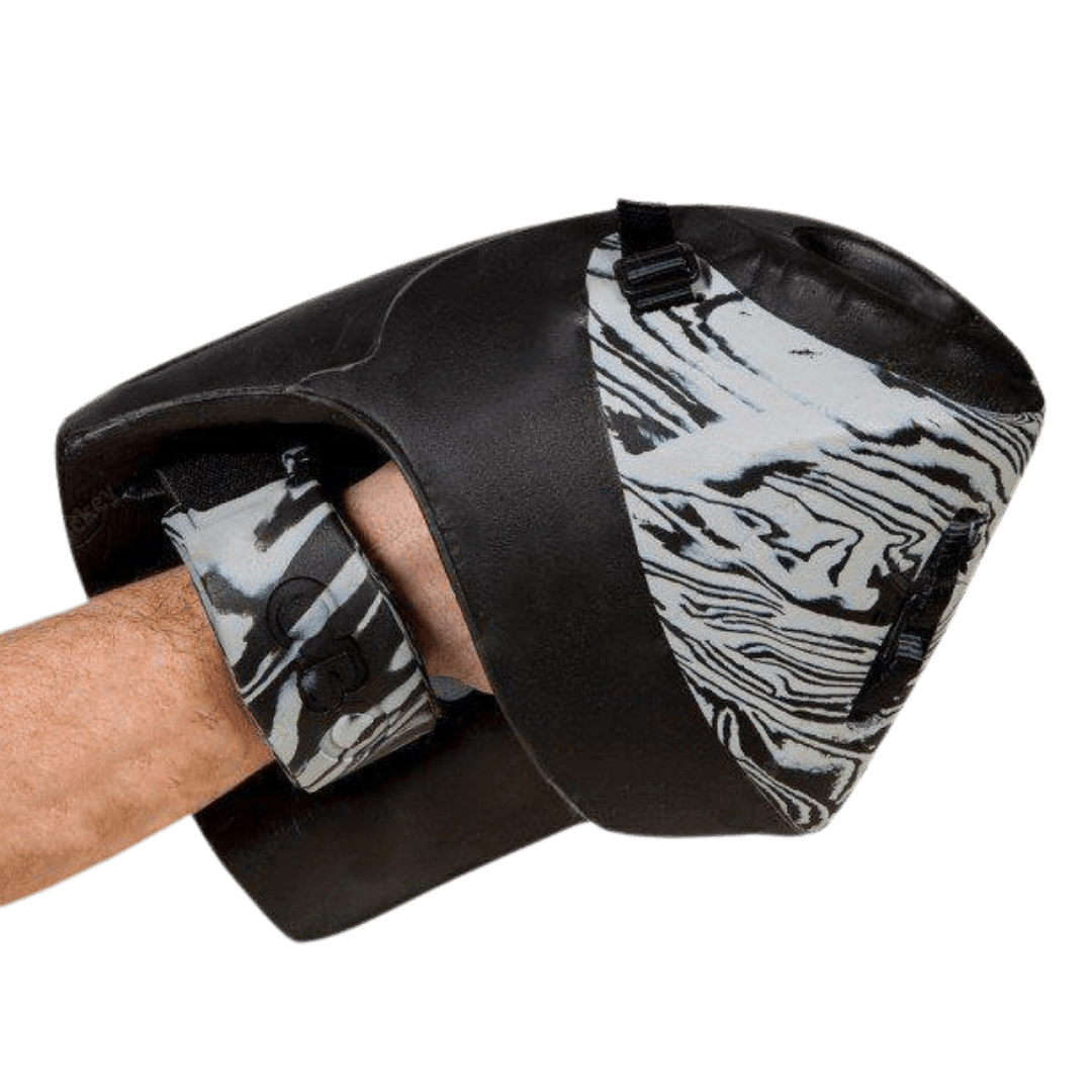 OBO | OBO ROBO PLUS Hand Protector Right Black | ROBO PLUS Hand Protector Right Black - Black / Medium | Total Hockey